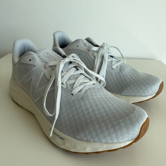 New Balance Fresh Foam Arishi v4 Shoes Womens 10.5 Running Athletic Sneakers - Picture 3 of 10